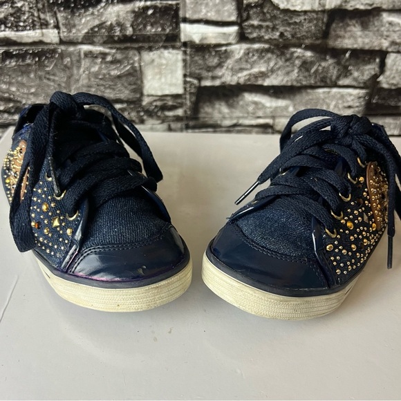 Michael Kors low tops with gold accents kids size 11 - Picture 8 of 10